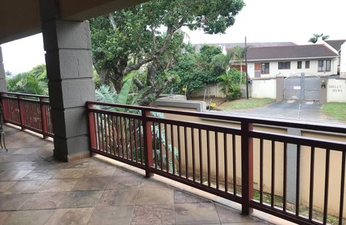 Shelly Beach Apartment | Luxury3 bedroom 6 sleeper penthouse apartment in Shellybeach