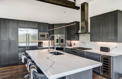 Peak 8 House | LuxuryHome Private HotTub Private Gondola Access OXYGEN System Stunning Views!