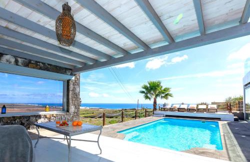 Tabayesco Villa | Luxus Villa mit 5 Schlafzimmern, Heated Pool, PS4, Fitnessraum