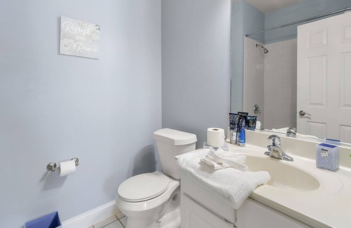 Atlantic Station Area House | Luxxe du’ Chateau - Luxurious 3 bedroom townhouse located on the edge of Atlanta