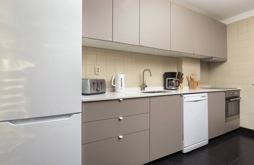 Paranhos Apartment | LV Premier MQ2- View, AC, elevator, balcony