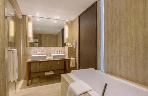 Berawa Resort | Lv8 Resort Hotel