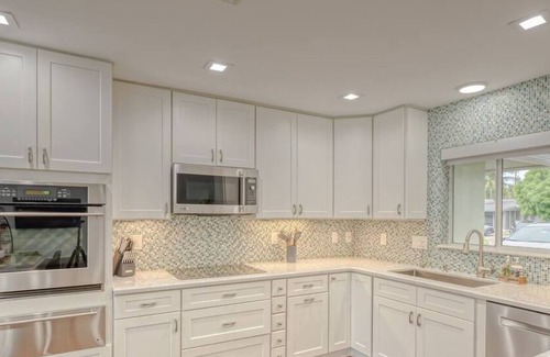 Survey Creek House | LVS AlMar- LBTS Beach, Bikes, Pool, OutdoorOasis