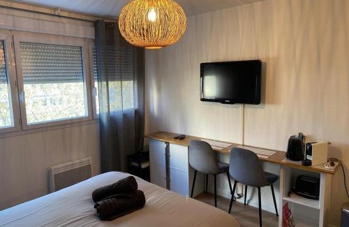 Part Dieu - Bir Hakeim Apartment | LYON Studio proche de la gare Partdieu- westfield