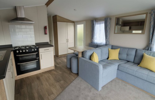 Talybont Cottage | LYONS SUNNYSANDS HOLIDAY PARK - HOLIDAY ACCOMMODATION 13733 in Barmouth