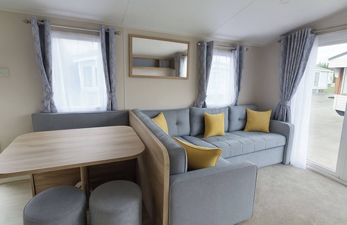 Talybont Cottage | LYONS SUNNYSANDS HOLIDAY PARK - HOLIDAY ACCOMMODATION 13733 in Barmouth