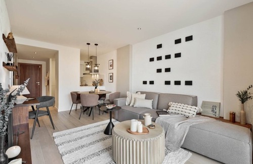 L'Antiga Esquerra de l'Eixample Apartment | Lys - 2 bedrooms and pool in Eixample Esquerra