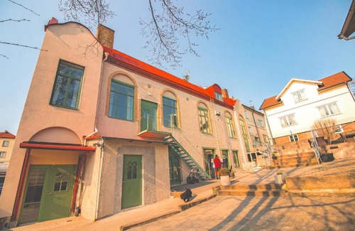 Lysekil House | Lysekil city rooms & suites