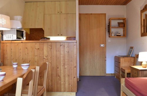 Meribel Apartment | Méribel: 2-room apartment, 5 ppl, near slopes and shops