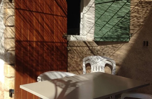 Moissac-Bellevue House | Mökki Forge Terassilla