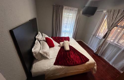 Eikenbosch House | M&D Guest House