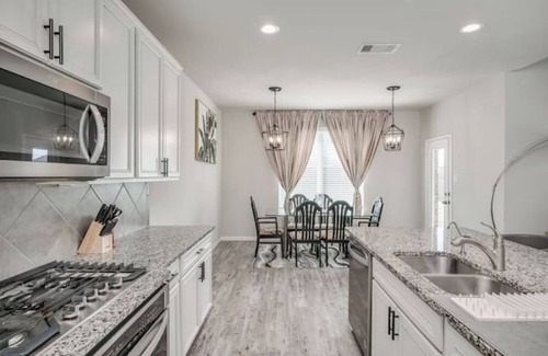 Katy House | M&J Luxury Home
