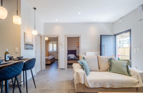 Alykes Apartment | M&K - Maria's Stylish Apartment near Alykes Beach