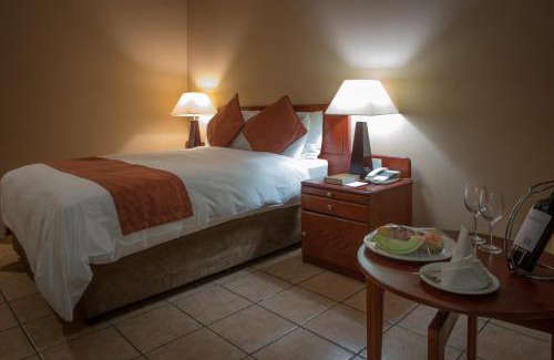 Lusaka Hotel | M'kango Golfview Hotel