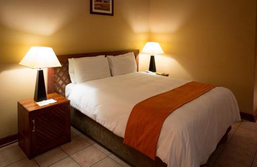 Lusaka Hotel | M'kango Golfview Hotel