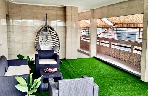 Abobo Apartment | M & M Penthouse, 3 Bedrooms Salon Villa Complete