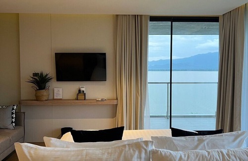 Phayao Hotel | M2 Hotel Waterside