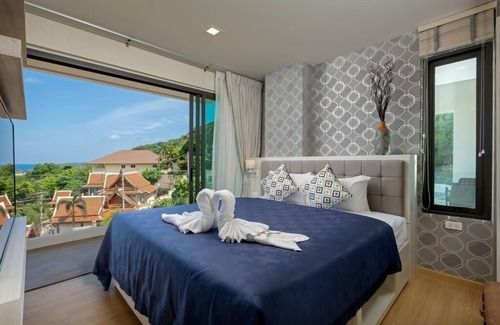 Kata Resort | M7 Deluxe mountain view
