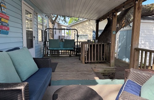 Myrtle Beach Cottage | M7 Starfish Hideaway 2-bedroom in Ocean Lakes close to Sandy Mart & Water Park!