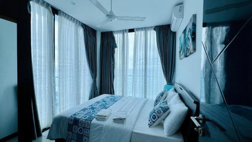 Bambalapitiya Apartment | M8 Ocean King Three Bed Apartment