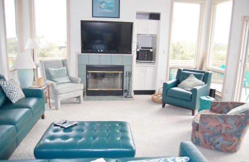 Monteray Shores House | M906- Castle De La Mar