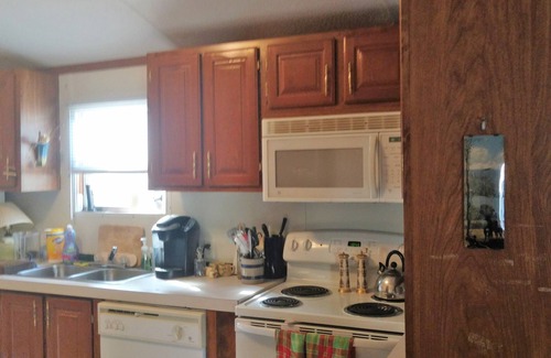 Jonesborough House | Ma And Pa's Place .Handicapped Accessable