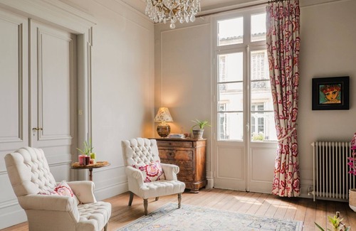 Sainte-Foy-la-Grande Villa | Maison Moulene - Ten Bedroom Villa, Sleeps 20