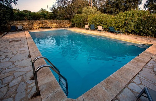 Beaumes-de-Venise House | Magnificent Mas provençal between Dentelles and Mont Ventoux - sleeps 16