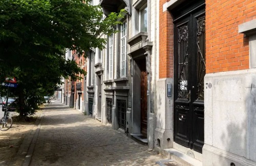 Wijk van de Squares Apartment | MA - Leopold VI - Two Bedroom Apartment, Sleeps 6