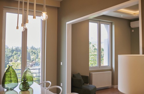 Athens City Centre Villa | Ma Maison Acropolis Mansion, 3bdr Suite N°6, 500Mbps, 8' walk to Acropolis