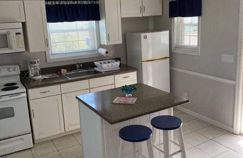 Green Turtle Cay Cottage | Ma Mazie's Cottage!
