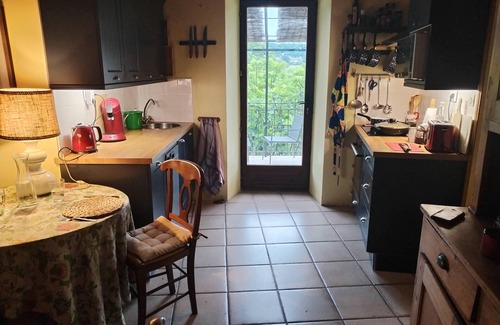 Gagnieres Cottage | Ma Petite Maison 2 Bedroom Gite with Aircon, swimming pool and linen included