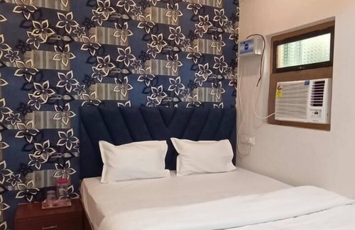 Varanasi Hotel | Maa Vaishnavi guest house