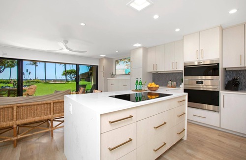 Kihei Apartment | Maalaea Surf MSR-F2 by KBM