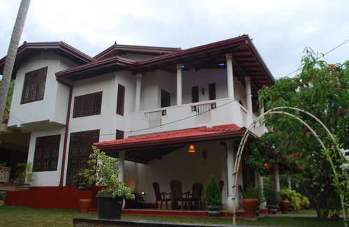 Weligama Villa | Maali,s Residence . Peaceful coastal Village in Midigama - Galle