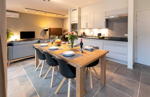 Eisden Apartment | Maasmechelen Duplex Retreat