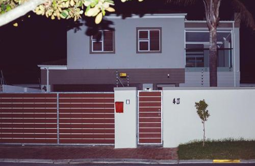 Parklands House | Mabhabha's Stay Inn 1