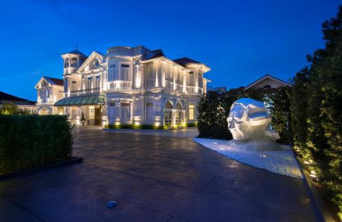Downtown George Town Hotel | Macalister Mansion, a Member of Design Hotels