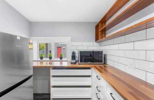 Ballarat House | MacArthur House Property
