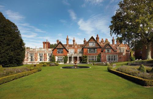 New Forest District Resort | Macdonald Elmers Court Resort