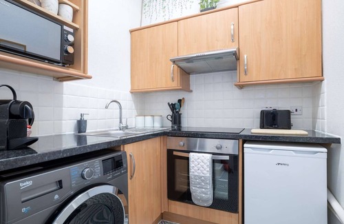 Inverness Apartment | Macdonald Street Snug, Inverness