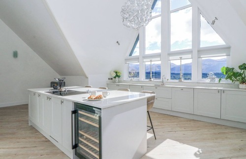 Spean Bridge Cottage | MACGREGOR RANCH, family friendly, with hot tub in Spean Bridge