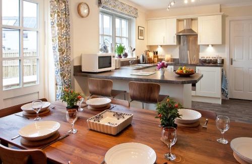 Dornoch House | Mackay Road - Uk7451
