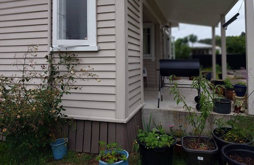 Taumarunui House | MACLEOD’S PLACE - TAUMARUNUI HOLIDAY HOME, pet friendly in Taumarunui