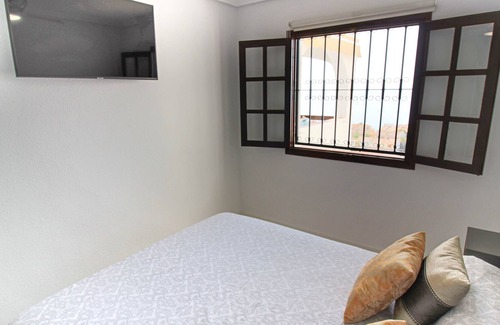 Santa Pola Apartment | Maclo: Fantástica Terraza al mar Frente a la Isla de Tabarca. Wifi. Smart TV