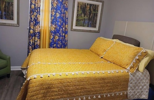 Macon House | Macon Duplex Getaway | 3BR, WiFi, BBQ and Parking