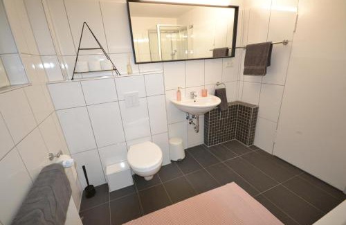 Altstadt-Sued Apartment | Madame Tower