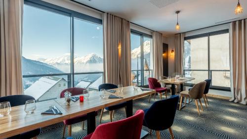 Vaujany Hotel | Madame Vacances Hotel Les Cimes
