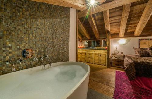 Val-d'Isere Ski Chalet | Madame Vacances Le Chalet Denali