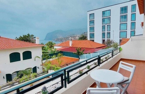Sao Martinho Apartment | Madeira - Sunset Sea View of Cabo Girão